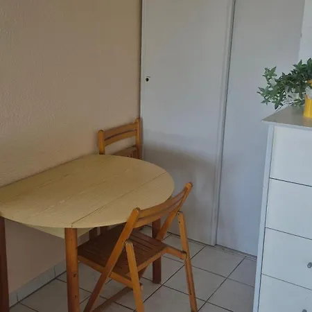 La Maison Du Mail, T2, Wifi, 300m De La アパート アグド